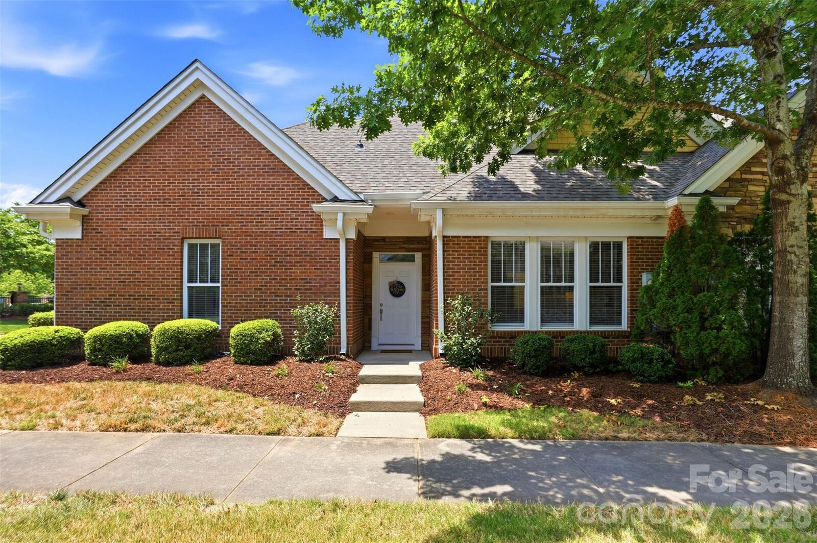 Property Photo:  2676 Bellasera Way  NC 28105 