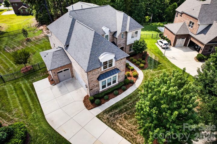 Property Photo: 13030 Fen Court NC 28078