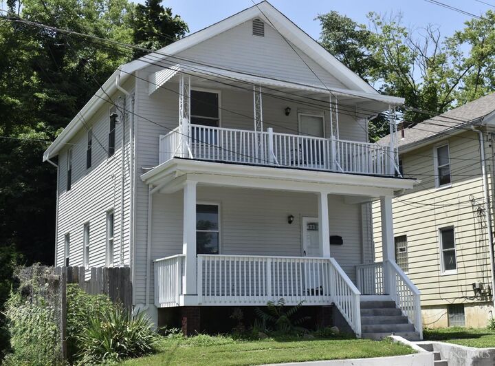 Property Photo: 1129 McPherson Avenue OH 45205