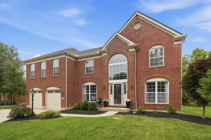 Property Photo:  4602 Creekrun Drive  OH 45040 