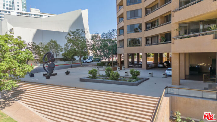 Property Photo:  10430 Wilshire Blvd  CA 90024 