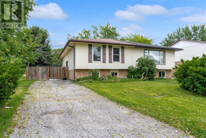 Property Photo: 2 Baldwin Crescent ON L2V 4H5