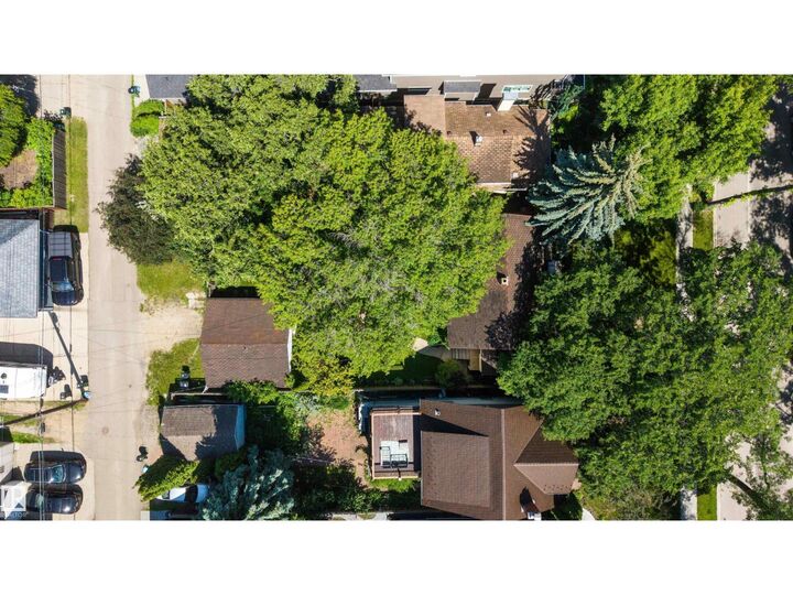 Property Photo:  10612 127 St NW  AB T5N 1W1 