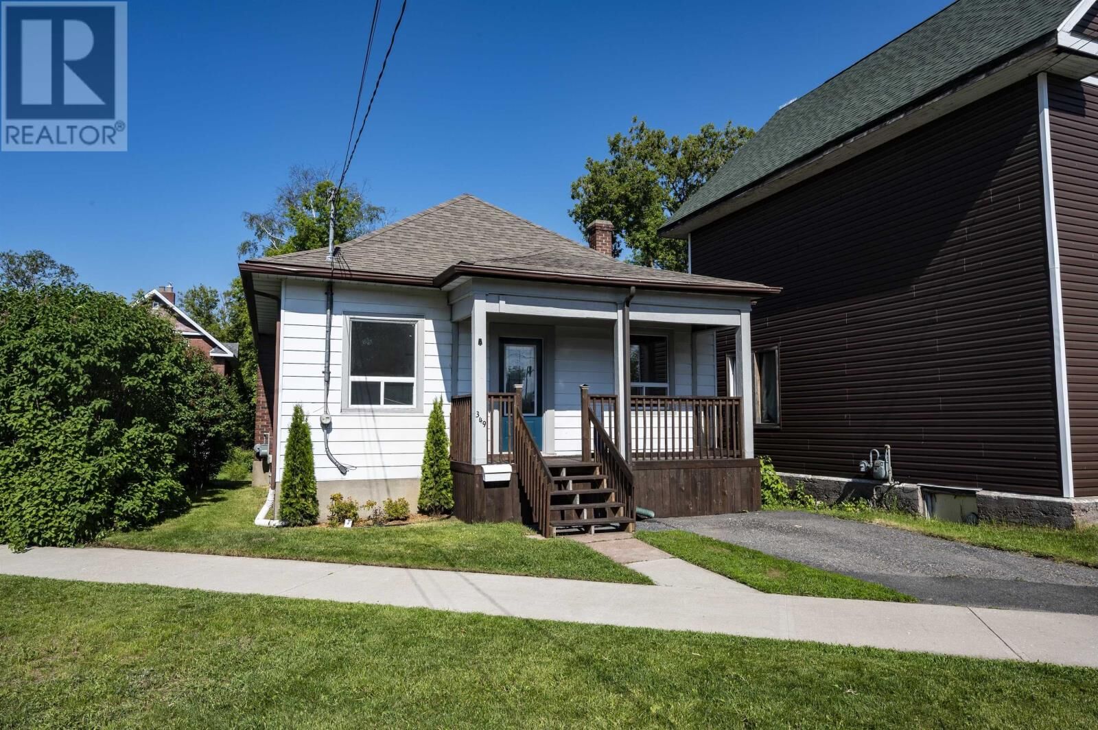 Property Photo:  349 Norah Street North  ON P7C 4H3 