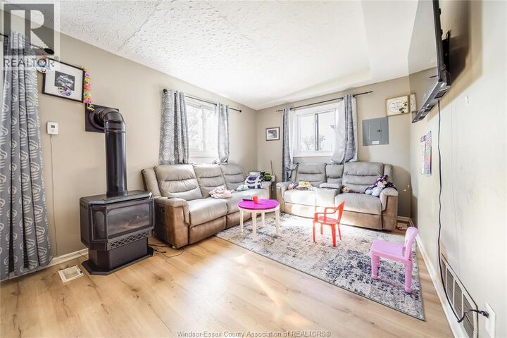 Property Photo: 1249 Marentette Avenue ON N8X 4C7
