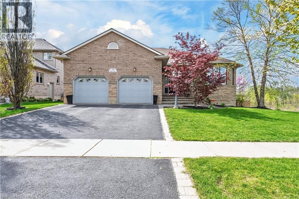 Property Photo: 34 Pace Avenue ON N3S 7V4