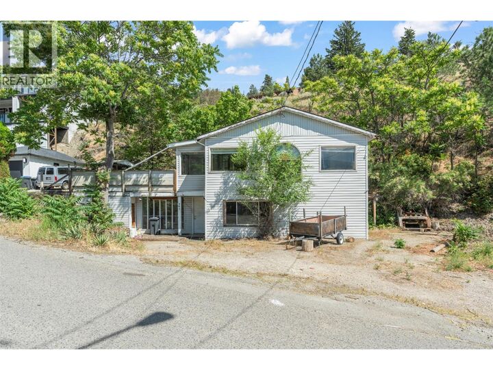 345 Poplar Point Drive — photo 1