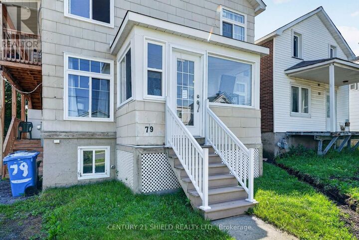 Property Photo: 79 Lefebvre Avenue ON K6H 5G6
