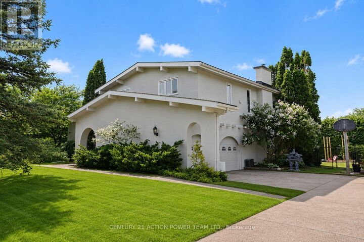 Property Photo:  1558 Bella Vista Drive North  ON K4C 1A7 