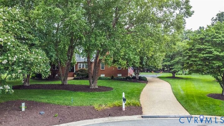 Property Photo: 7229 Pointe Place VA 23116