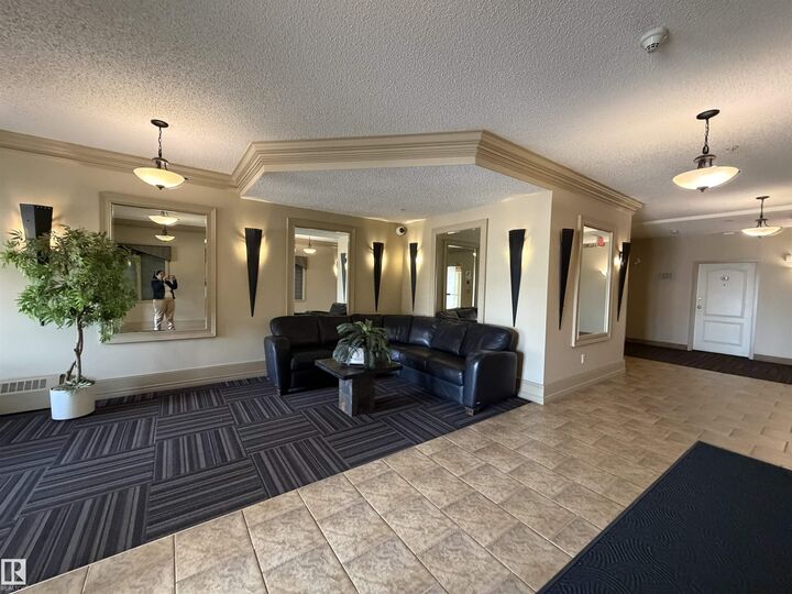 Property Photo: 16807 100 Avenue NW 128 AB T5P 4Z6