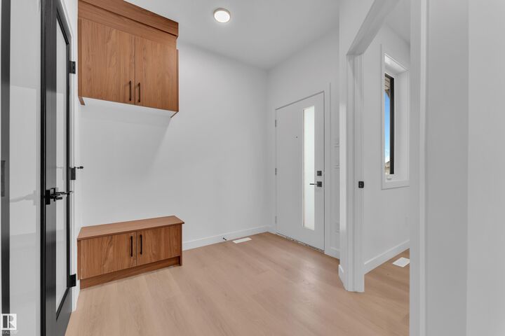 Property Photo: 64 Sydwyck Circle AB T7X 4S6