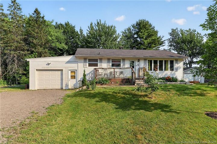 2 Pleasantview Street — photo 1