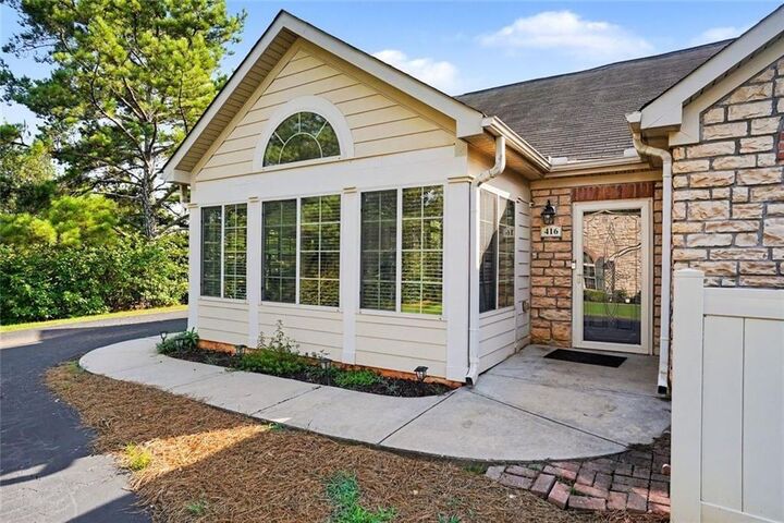 Property Photo:  416 Kenley Court  GA 30253 