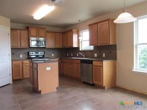 Property Photo:  403 Rainbow Court  TX 76522 
