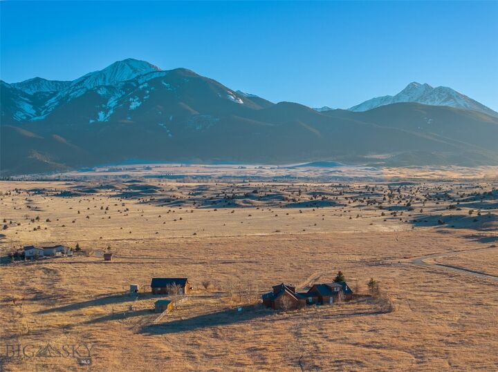 Property Photo: 5 Shoshoni Way MT 59065