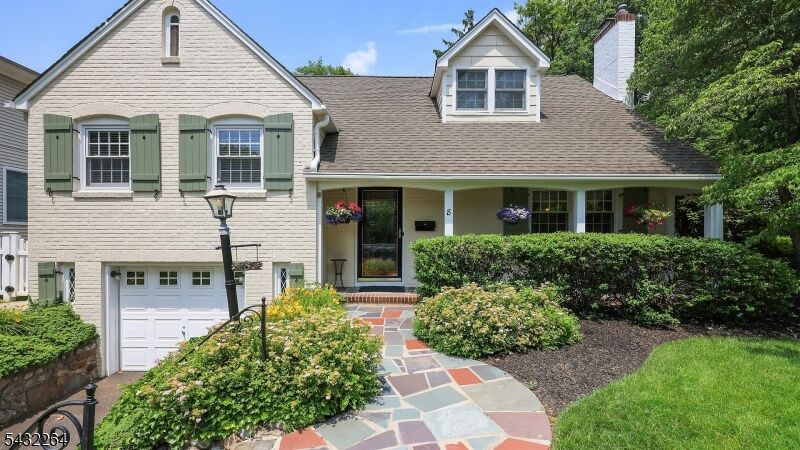 Property Photo:  8 Cummings St  NJ 07016 