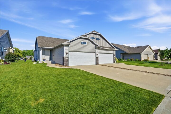 Property Photo:  5760 NW 50th Street  IA 50131 