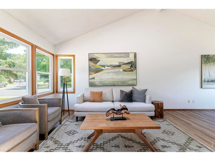 Property Photo: 1901 Red Cloud Rd CO 80504