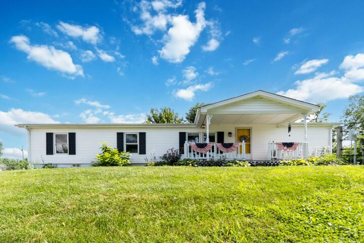 Property Photo:  893 Herndon Lane  KY 40019 