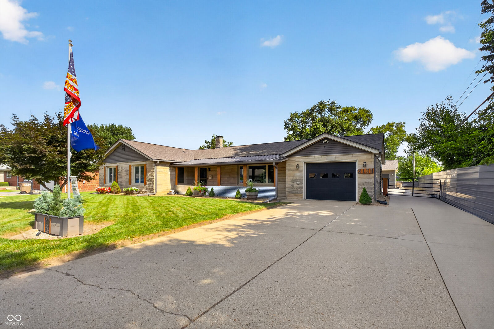 Property Photo:  3130 27th Street  IN 47203 