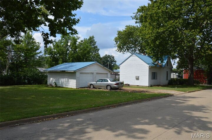 Property Photo: 602 Moore Street MO 63640