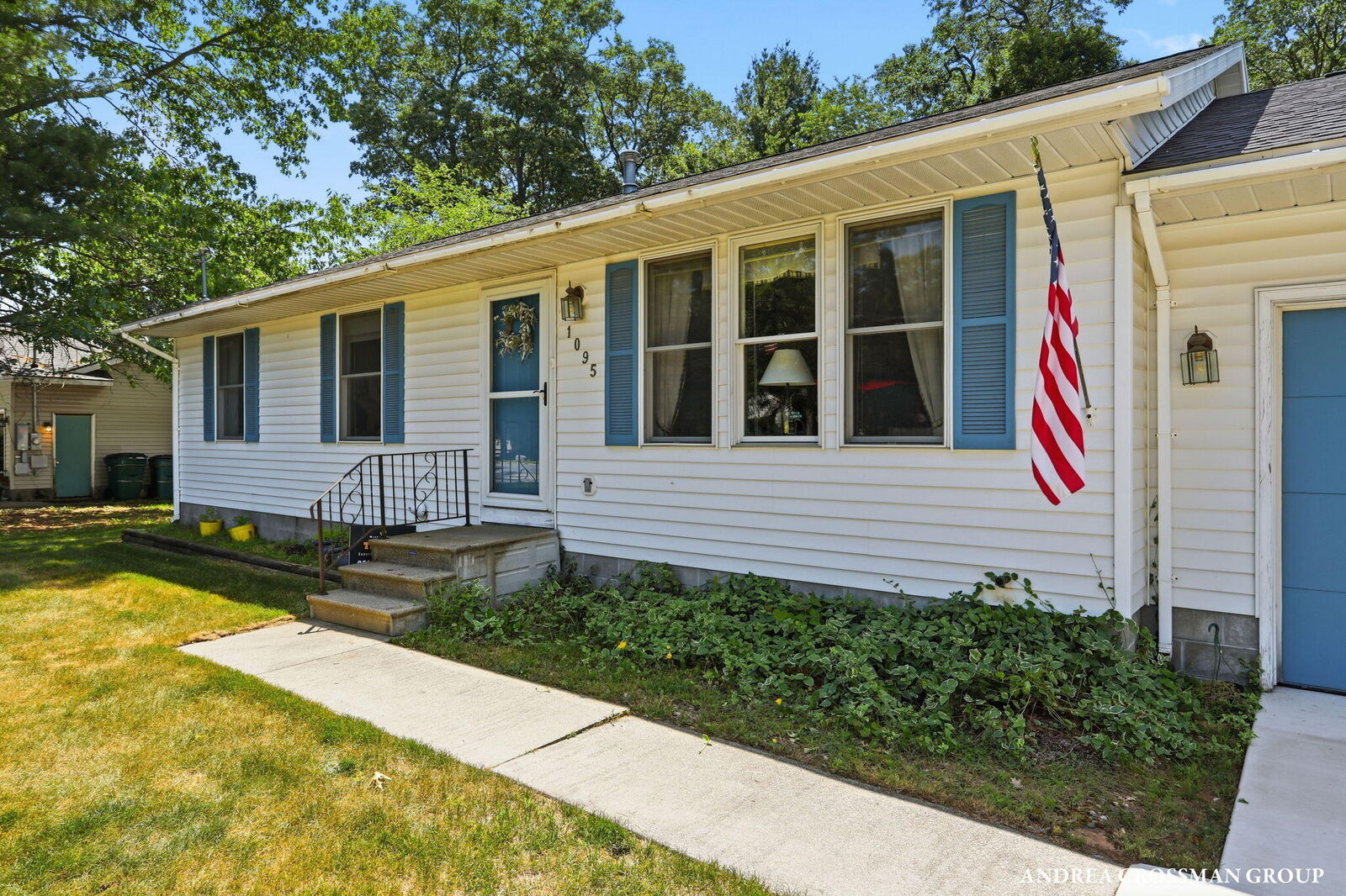 Property Photo: 1095 Becker Road MI 49445