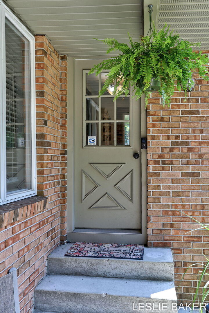 Property Photo: 337 N Colonial Street MI 49464