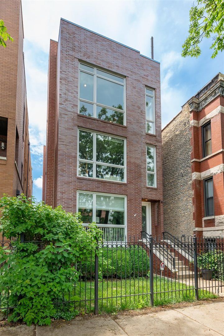Property Photo:  1534 N Wood Street 3  IL 60622 