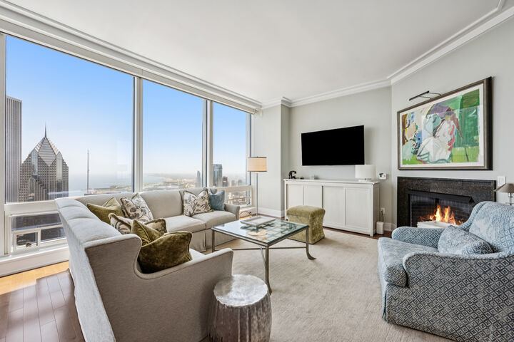 Property Photo: 401 N Wabash Avenue 55F IL 60611