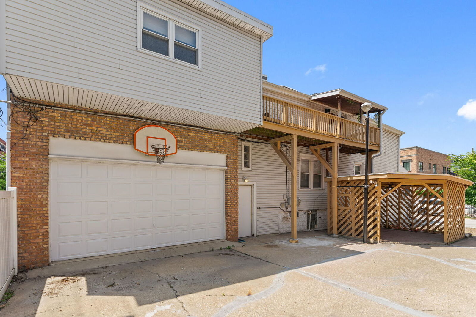 Property Photo:  2123-25 W Race Avenue  IL 60612 
