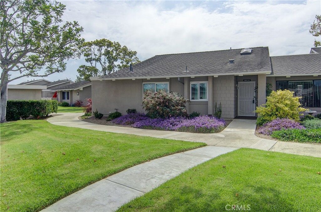 Property Photo:  8566 Trinity Circle 816D  CA 92646 