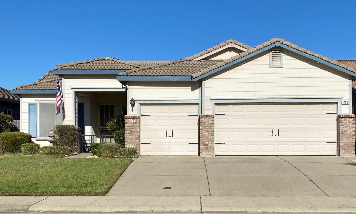 Property Photo: 736 Caber Drive CA 95648