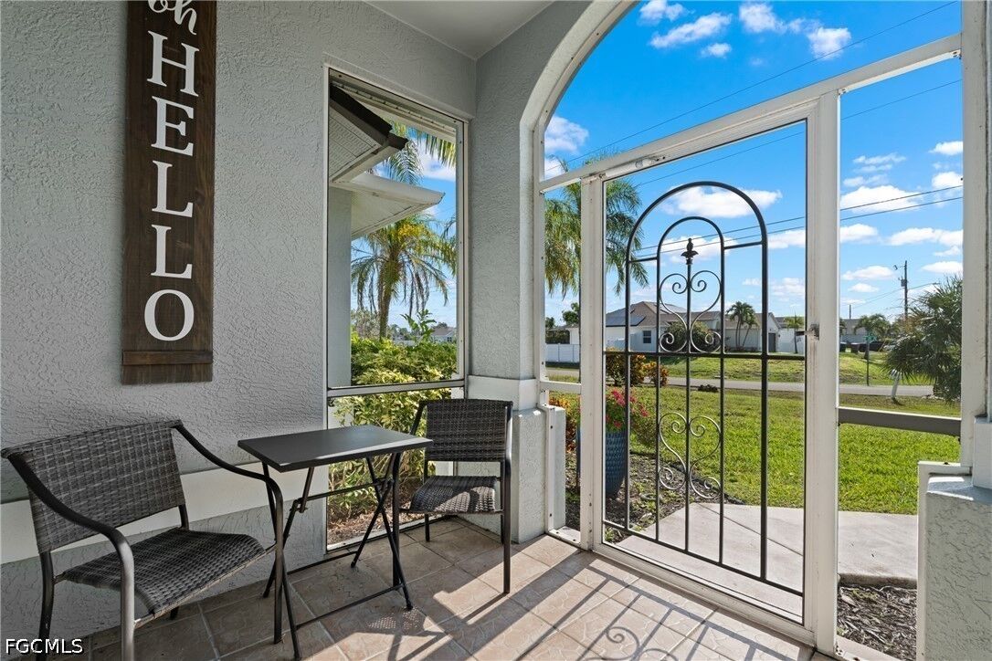 Property Photo: 2014 NW 25th Place FL 33993