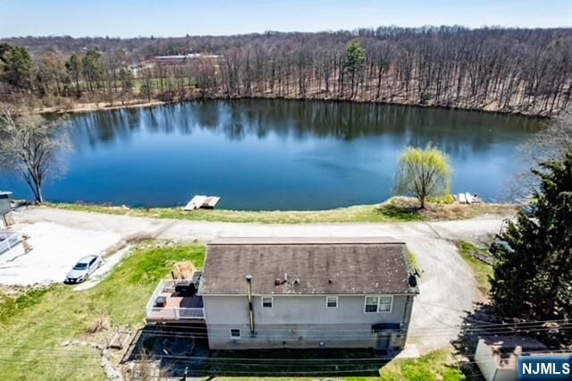 Property Photo:  106 Starlight Road  NJ 07480 