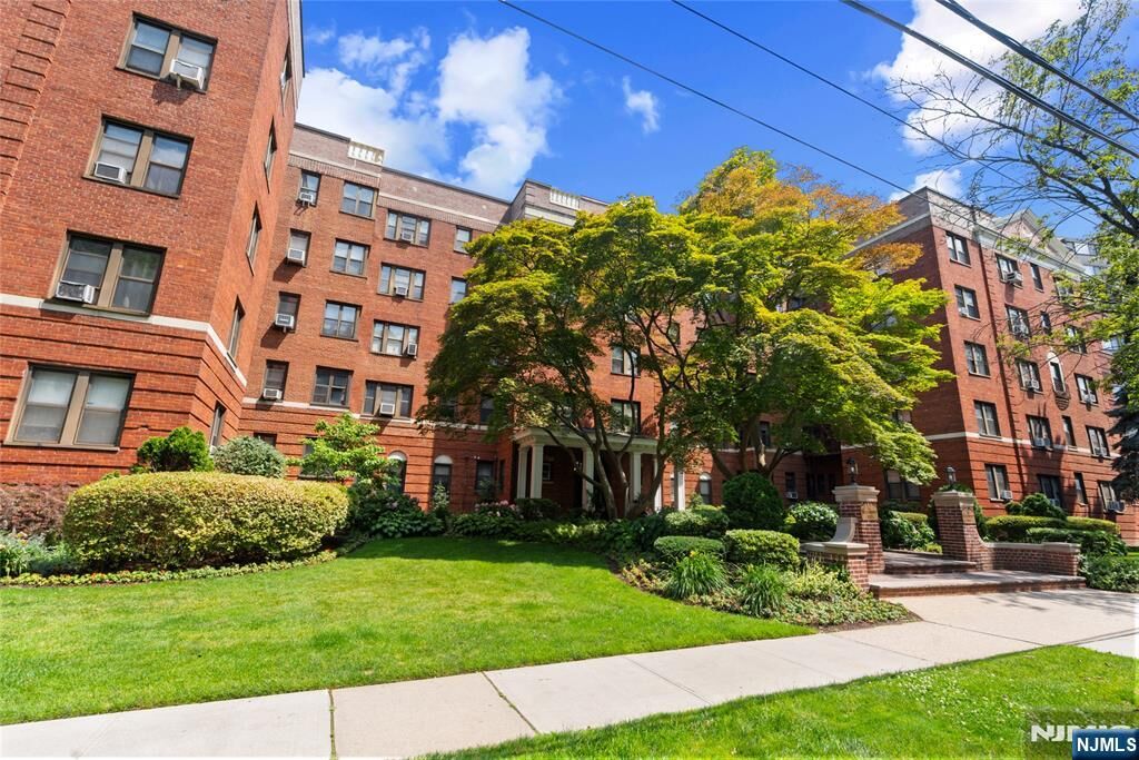 Property Photo: 100 Prospect Avenue 1O NJ 07601