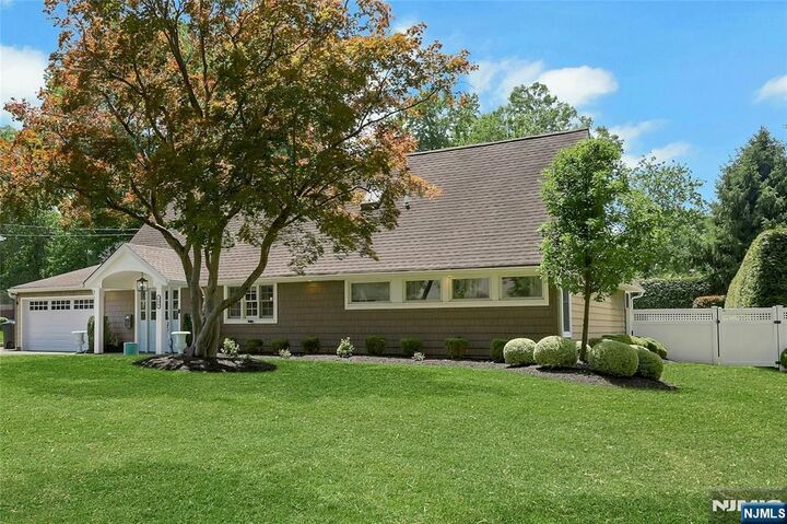 Property Photo: 890 Norgate Drive NJ 07450