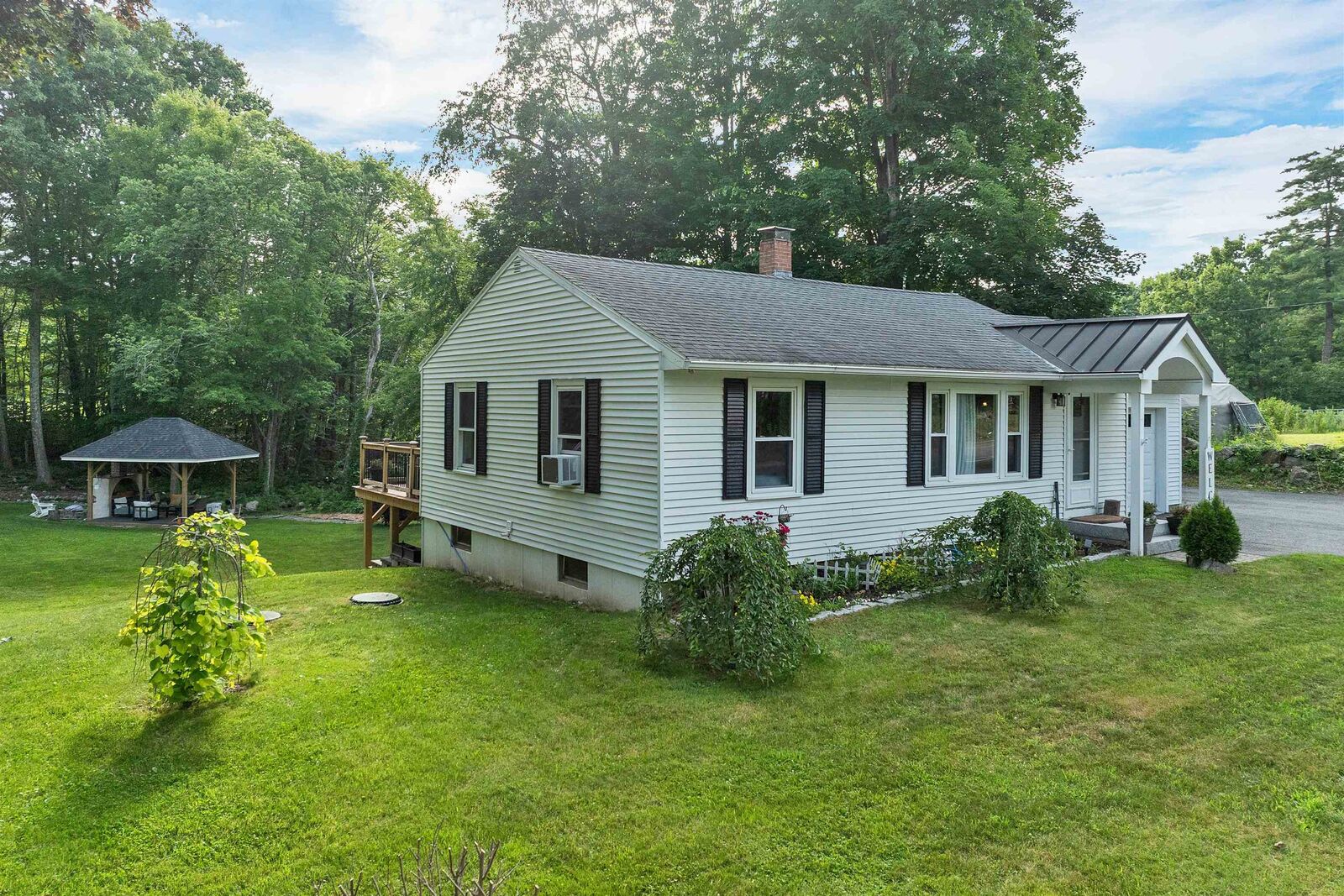 Property Photo:  180 E Main Street  NH 03826 