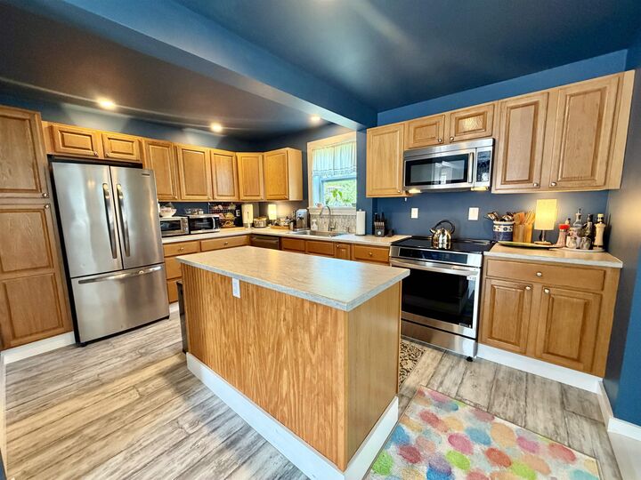 Property Photo:  63 Cobblestone Alley  VT 05033 