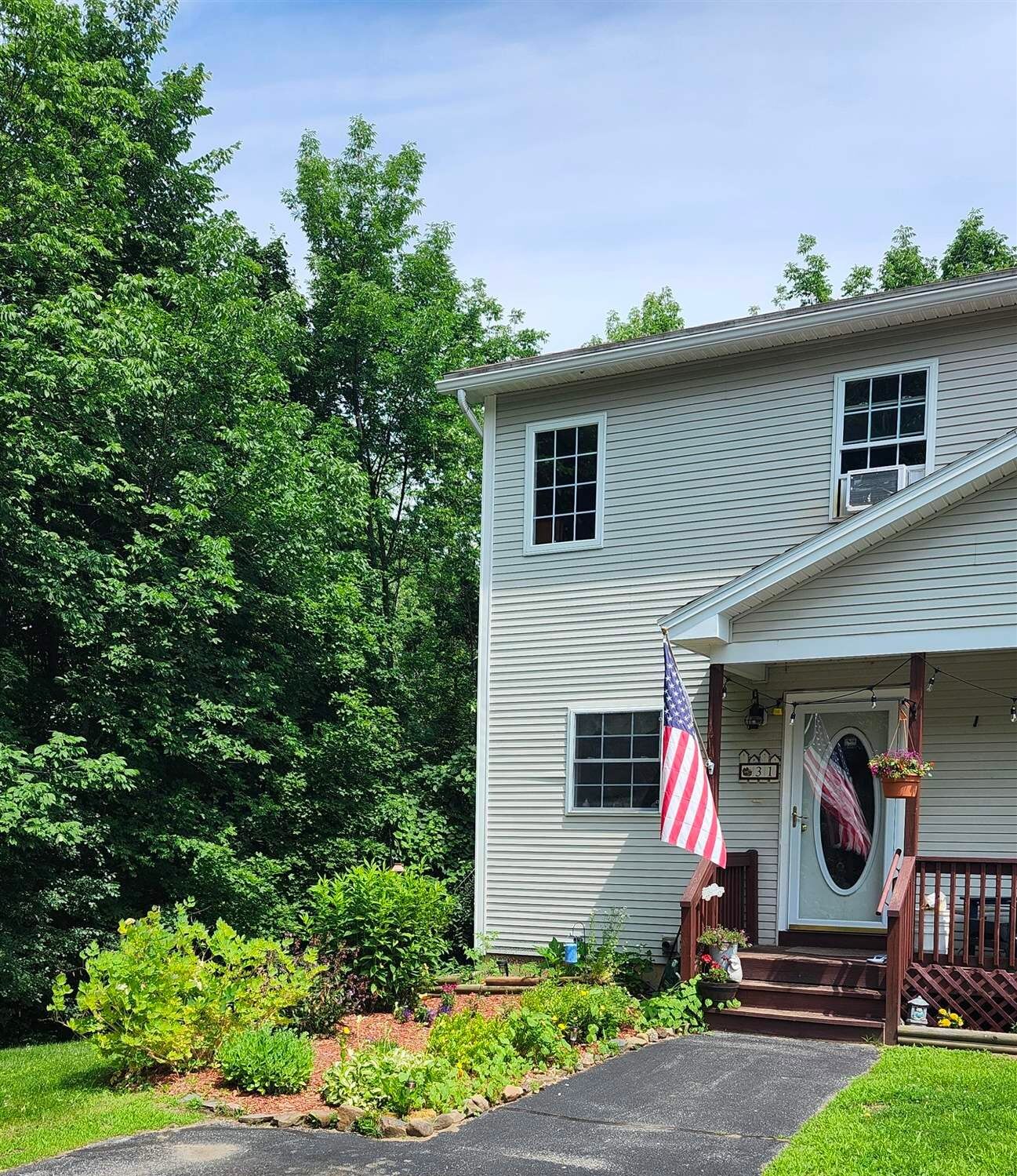 Property Photo:  31 Twin Court  VT 05478 