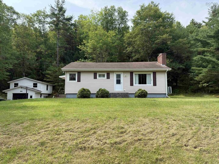83 Lower Branch Road — photo 1