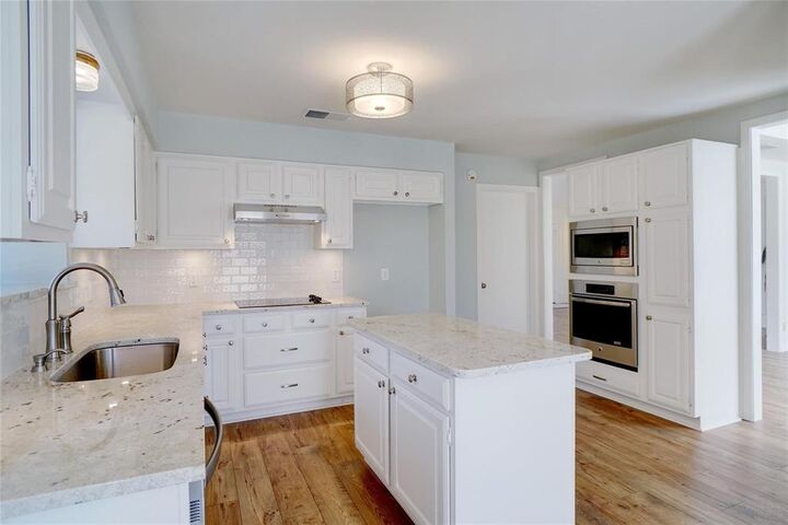 Property Photo: 8 Salida Drive TX 76262