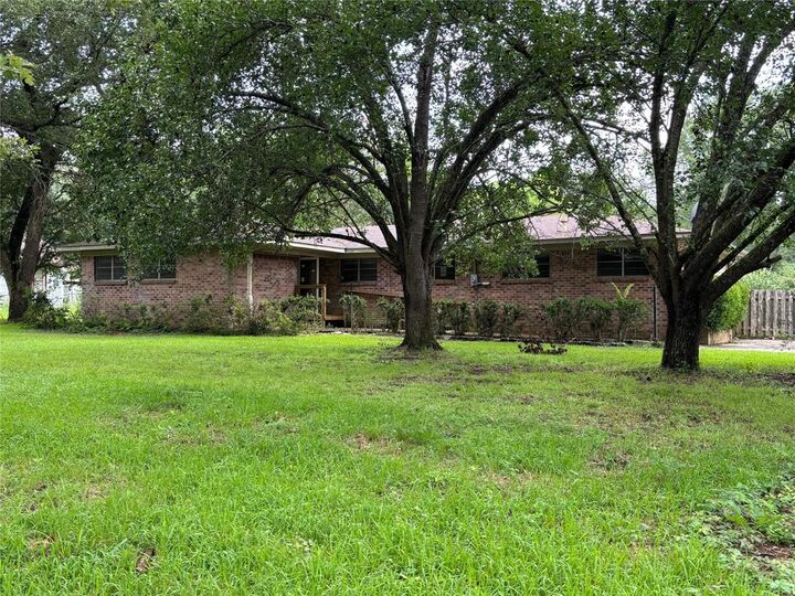 Property Photo: 12530 Highway 538 LA 71061