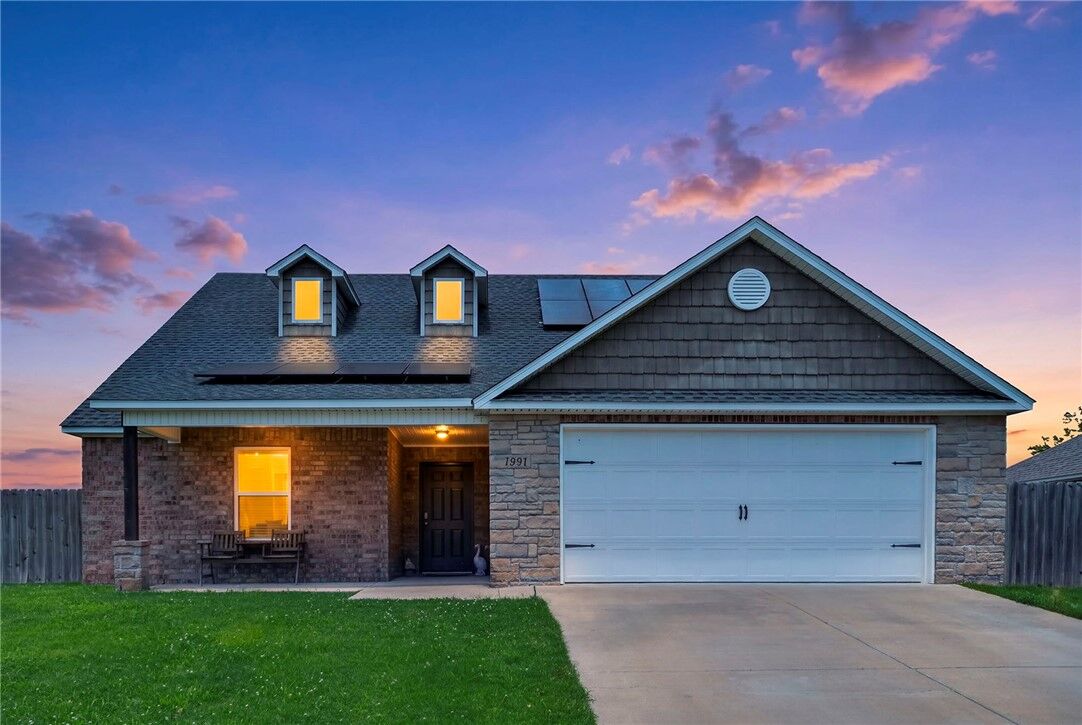 Property Photo:  1301 Ridge View Drive  AR 72761 