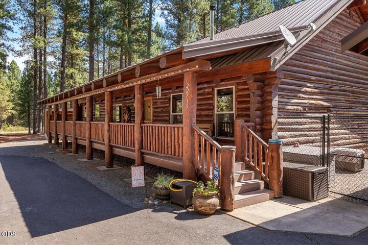 Property Photo:  22719 Horseshoe Way  OR 97601 