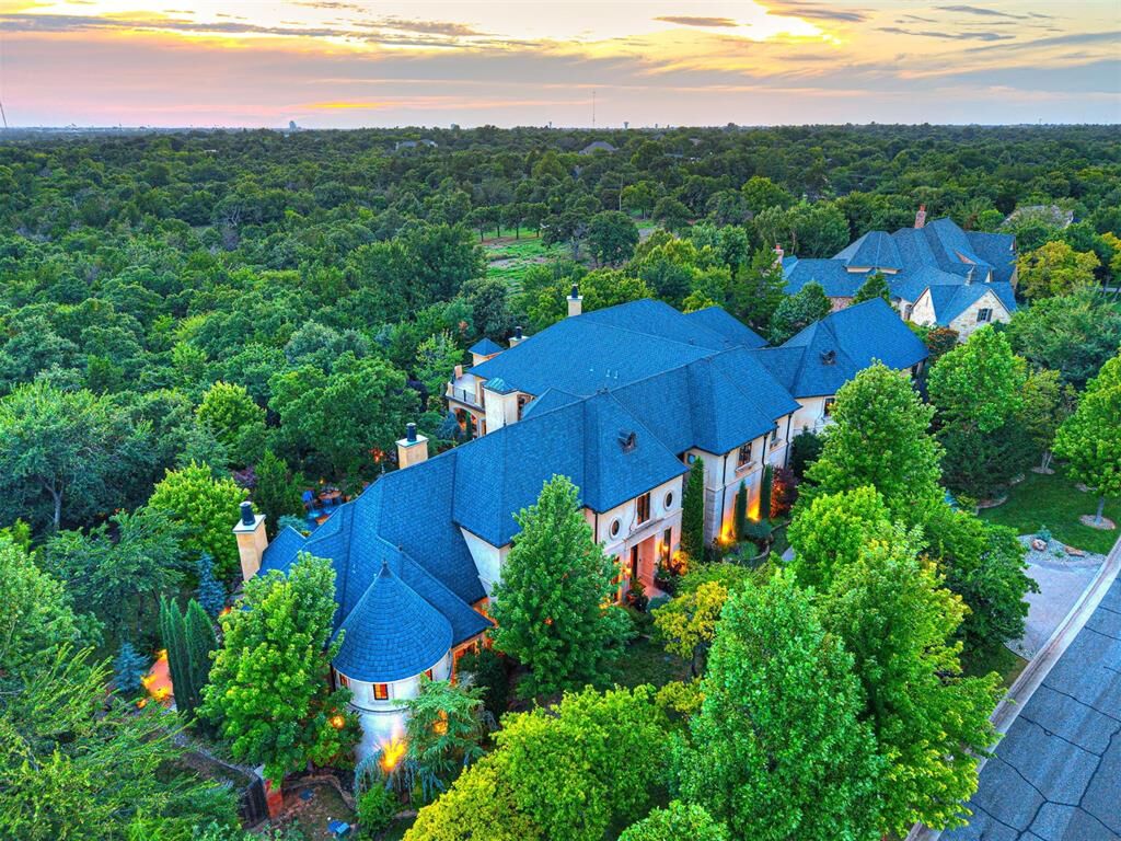 Property Photo: 12025 Stonemill Road OK 73131