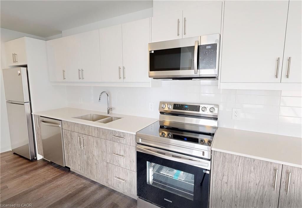 Property Photo: 1333 Weber Street E 1205 ON N2A 1C2