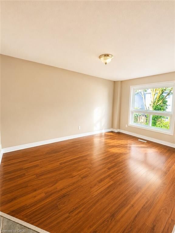 Property Photo: 706 Keatswood Crescent ON N2T 2R6