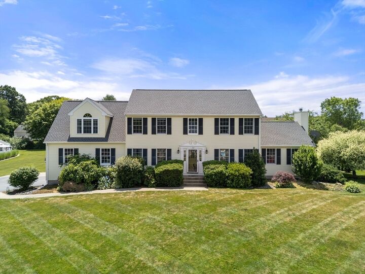 Property Photo:  132 Tipperary Dr  MA 01588 
