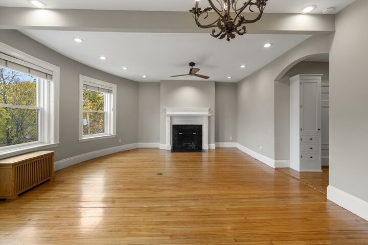 Property Photo: 1011 Beacon St 4 MA 02446